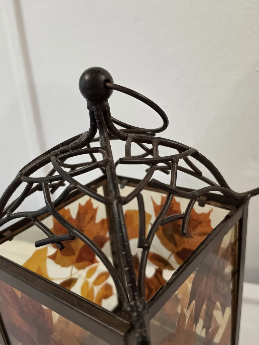 Autumn Leaf Decorative Lantern - Brown Yankee Candle Glass Pressed Leaves